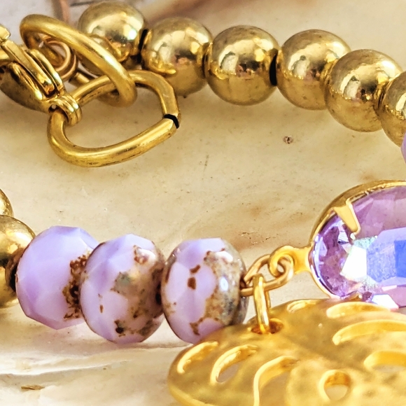 Lavender Glass w/ Purple AB Center and Gold Beads In Gold Plated Bracelet - Picture 4 of 7